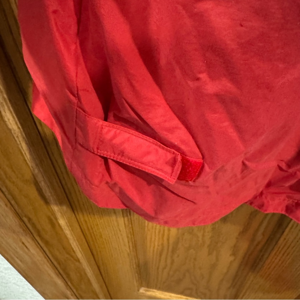 Disneyland Resort Minnie Mouse Y2K Hooded Windbreaker Jacket Red M - Picture 10 of 11